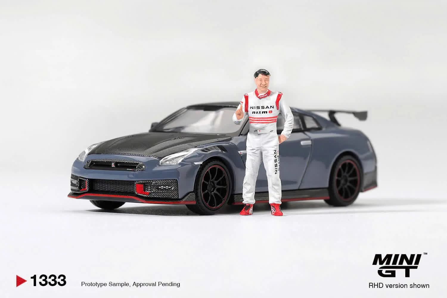 Xe mô hình Mini GT MGT01333 Nissan GT-R Nismo 2024 Tsukuba Production Car Lap Record W/ Matsuda Figure Tsugio Matsuda Collection