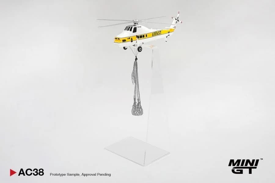 Xe mô hình Mini GT MGTAC38 Sikorsky S58T Helicopter 1985 Camel Trophy – góc chính diện