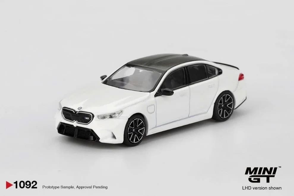 Xe mô hình MGT01092 Mini GT BMW M5 Alpine White