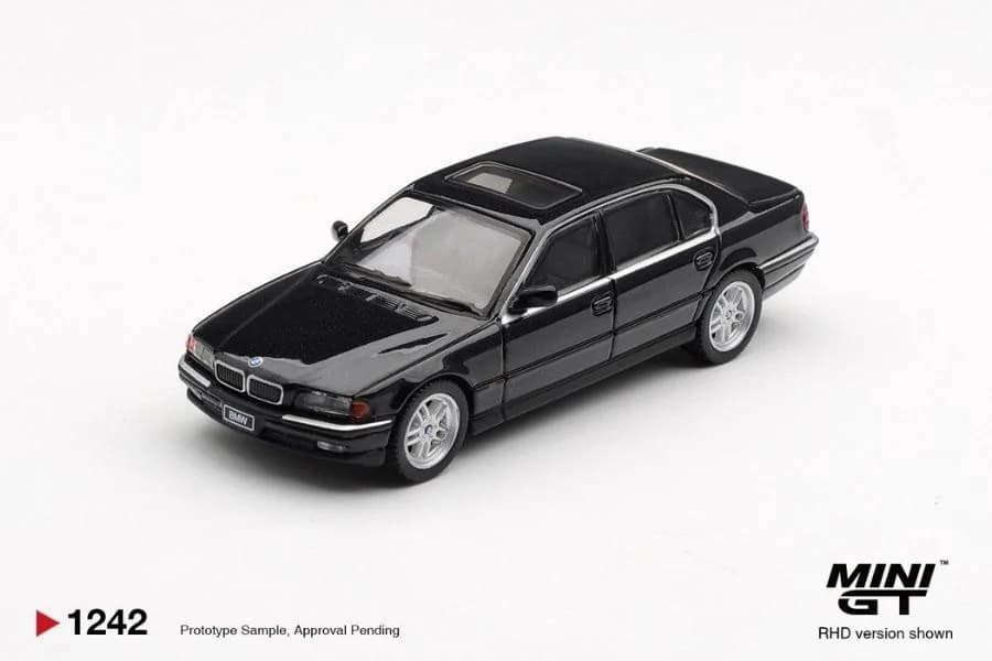 Xe mô hình Mini GT MGT01241 BMW 750IL Black Sapphire