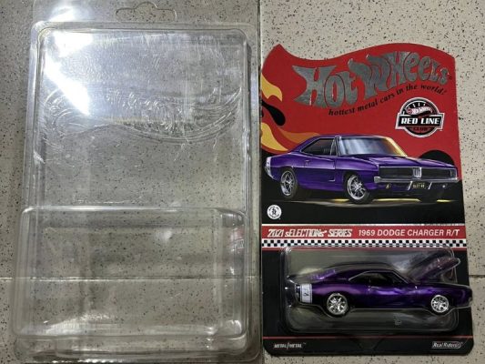 Blister Diecast là gì? Cách nhận biết lỗi & mẹo tránh móp nứt khi mua hàng Sử dụng protect bảo vệ khi giao hàng