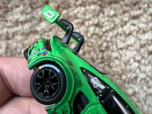 Thiết kế và màu sắc