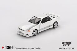 Xe mô hình Mini GT Nissan Skyline GT-R (R32) VeilSide Combat C-I White