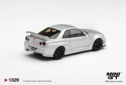 Hình ảnh mô hình Mini GT MGT01329 Nissan NISMO R34 GT-R Z-tune Silver RHD màu bạc, thiết kế theo mẫu Nissan NISMO R34 GT-R Z-tune. Sản phẩm phù hợp cho người sưu tầm mô hình xe tỉ lệ 1:64